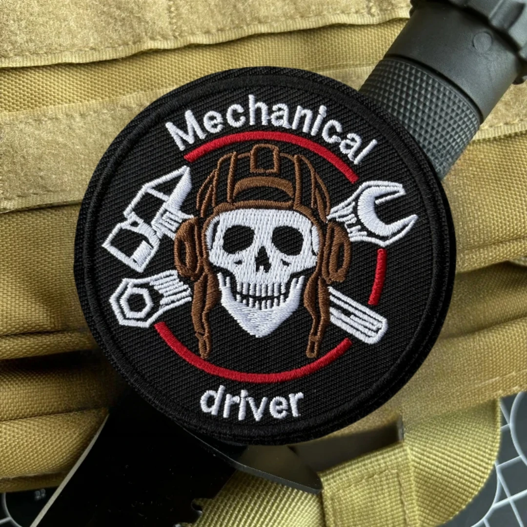 Parche militar conductor mecánico – Chevron bordado velcro para ropa o mochila - imagen 5