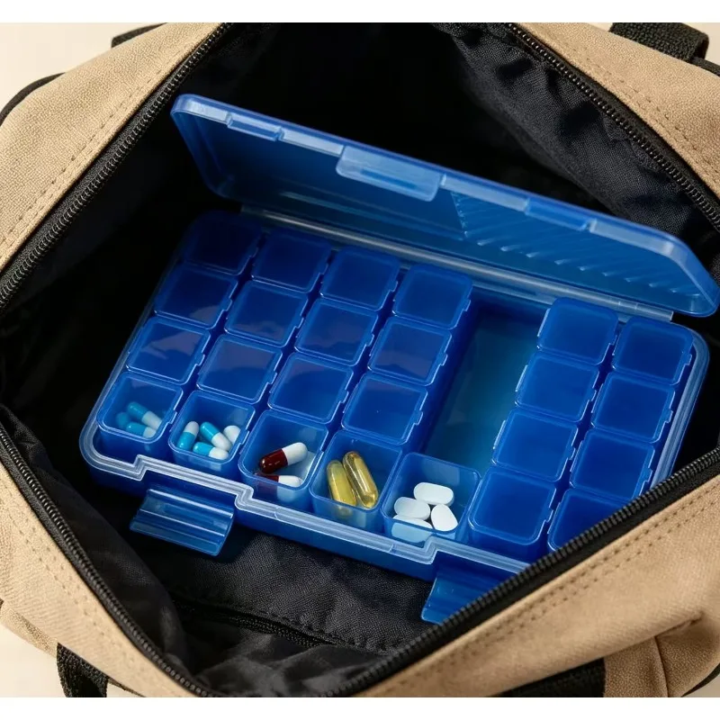 Caja organizadora portátil semanal de medicamentos multicolor - imagen 3