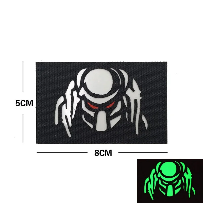 Parche reflectante de Predator oscuro con láser IR, Parche de gancho y bucle brillante, insignia de brazo de Guerrero en sangre de hierro, parches de sello de moral personalizados - imagen 3