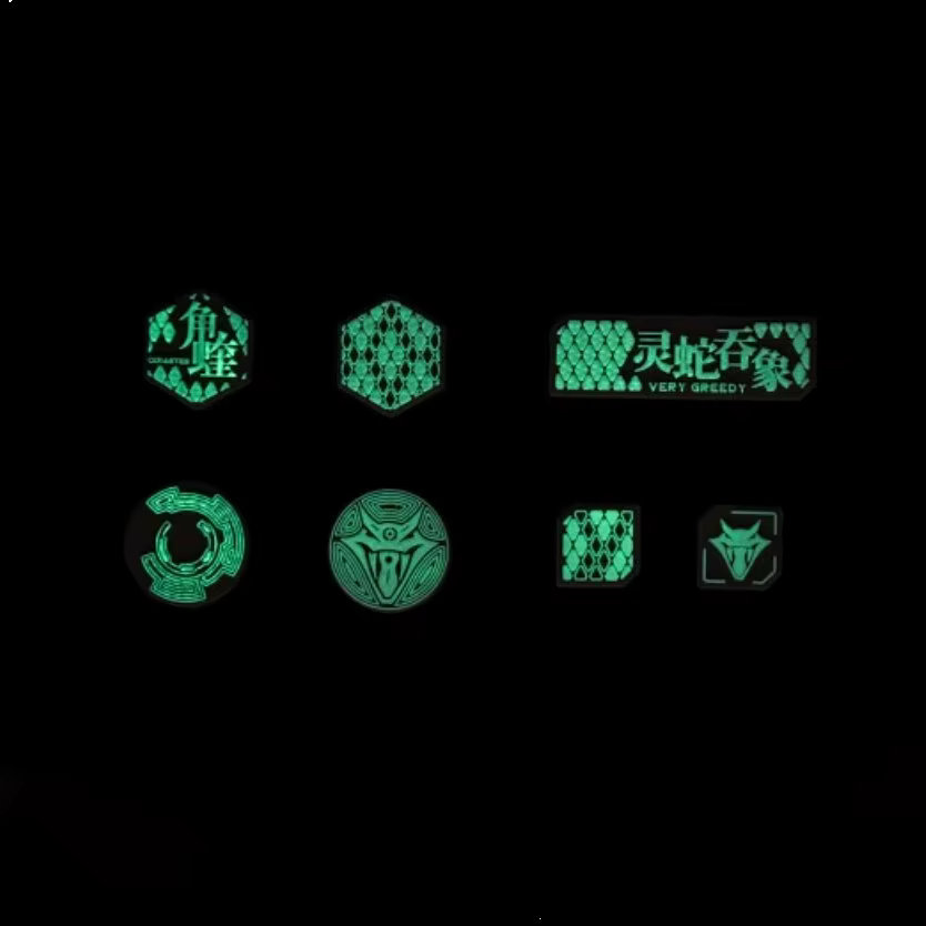 Parche táctico luminoso PVC con cuernos – Brilla en la oscuridad - imagen 5
