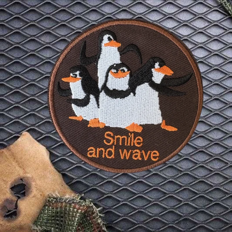 Parche bordado de sonrisa y onda, brazalete táctico con gancho y bucle, sombrero, insignia de moral, mochila, parches adhesivos decorativos para ropa - imagen 4