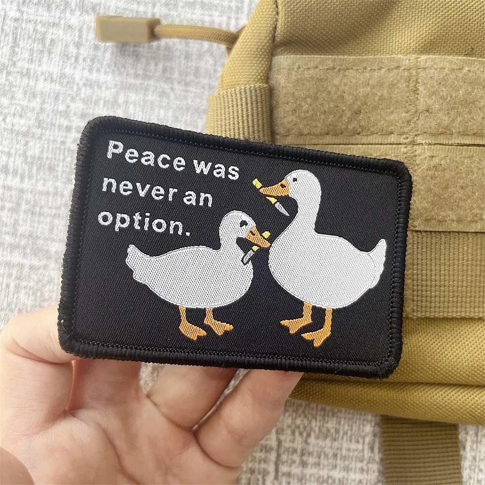 La Paz nunca fue una opción, parches de insignia de moral de pato, mochila táctica impresa, pegatina de gancho y bucle, perro Dogecoin WOW - imagen 2
