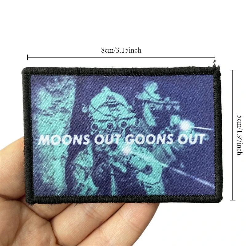 Parche táctico Moons Out Goons Out, insignia de moral militar, brazalete, parches de gancho y bucle impresos, pegatinas para ropa y mochila - imagen 4