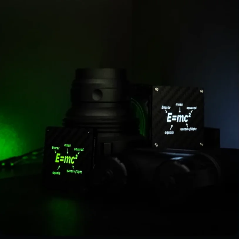 Guía de luz luminosa de Metal, parche de fibra de carbono, insignia táctica de carga, instrumentos de aviones, ecuación de energía masiva, combate J35A - imagen 2