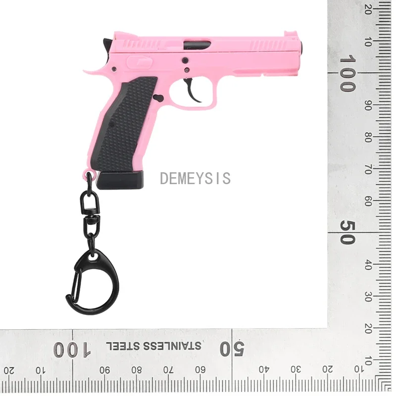 Mini llavero táctico con forma de pistola, modelo 92G, decoraciones para llaves portátiles, llavero desmontable para escalada y senderismo, juguetes de tendencia, regalo - imagen 2