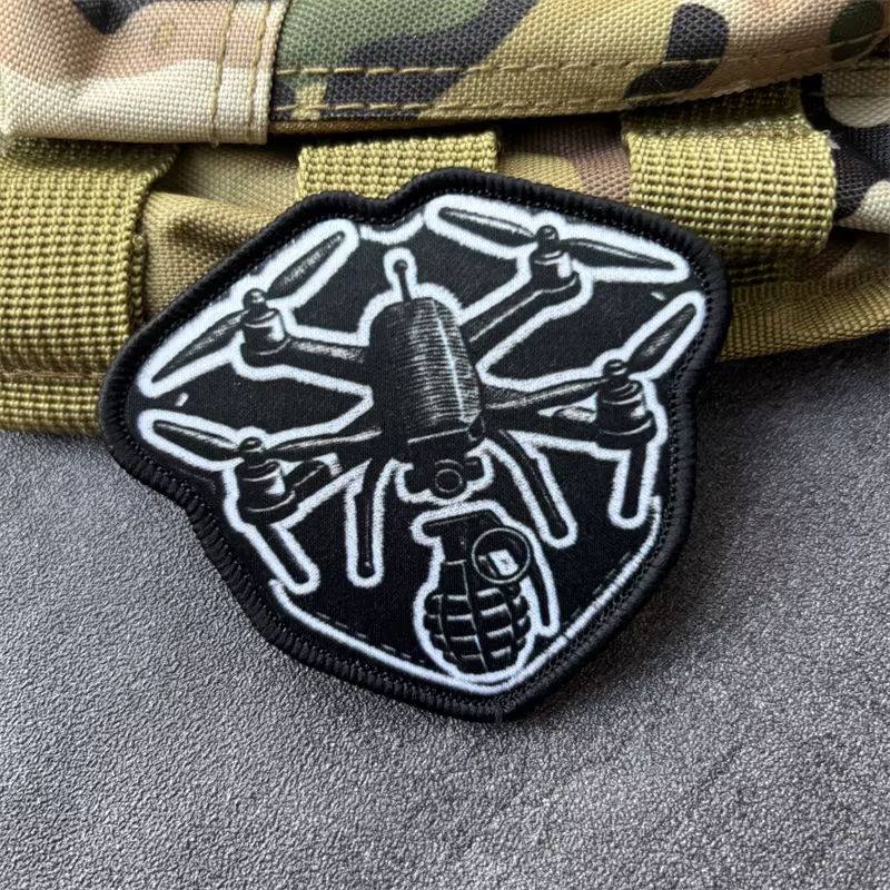 Parche táctico Chevron Dron FPV – Insignia moral Velcro - imagen 2