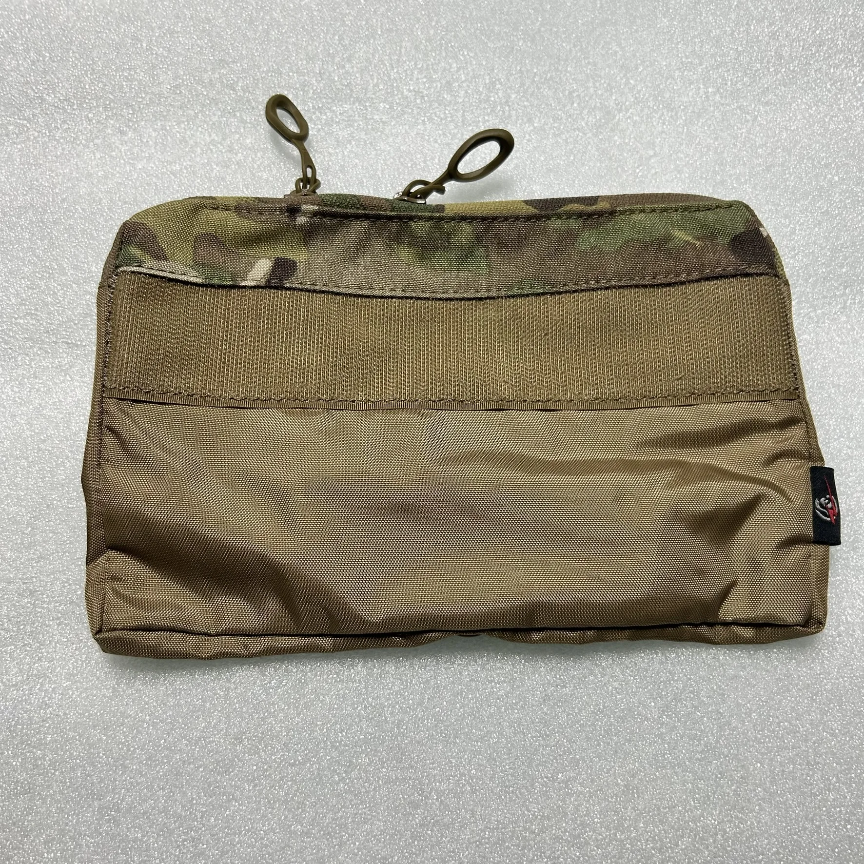 Inserto táctico pequeño de medio bolsillo, bolsa con compartimento con cremallera de canguro FERRO - imagen 2