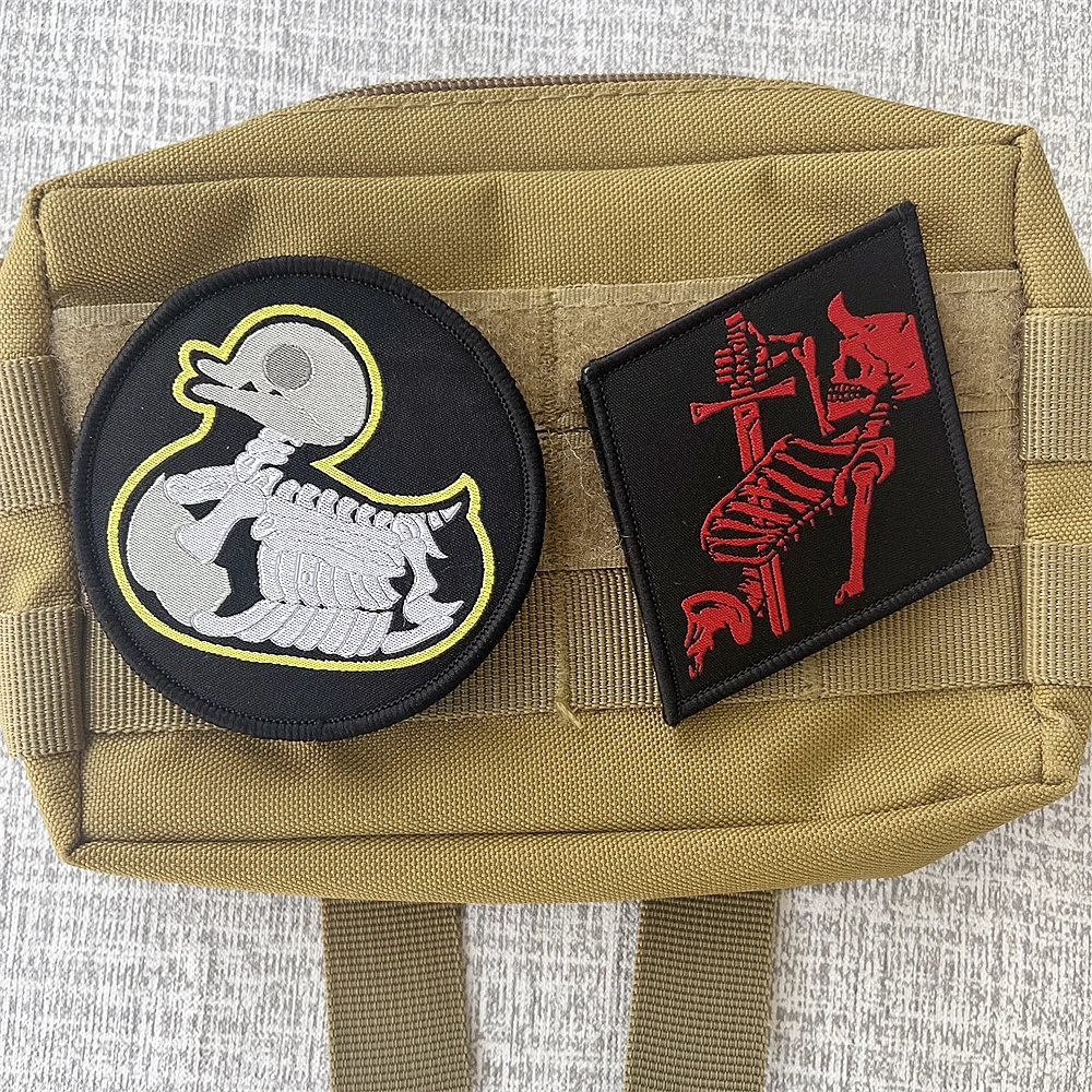Parches de insignia de moral de calavera de pato amarillo, mochila táctica, pegatina de etiqueta tejida de advertencia Parental, Task Force Doomer TFD, esqueleto - imagen 4