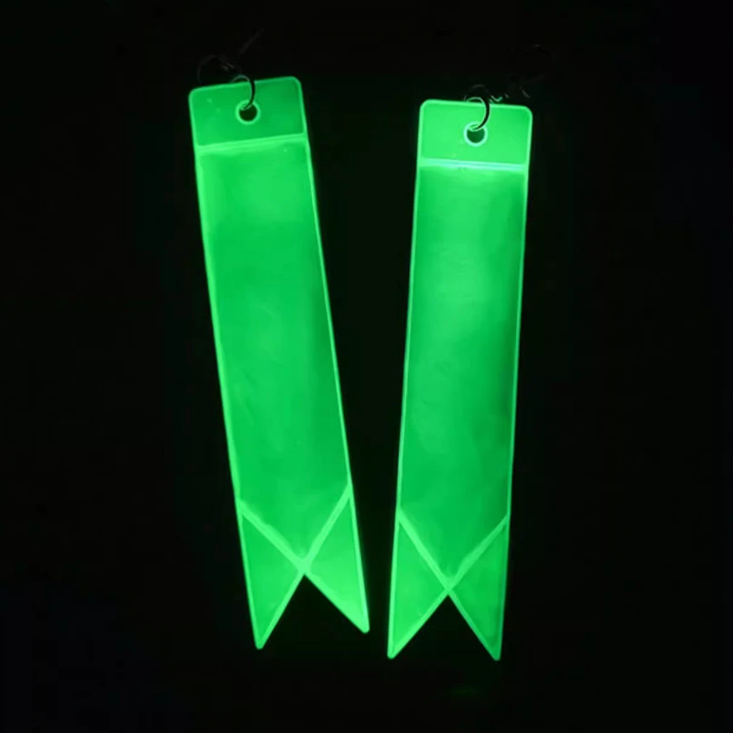 Serpentinas luminosas de advertencia IR, llavero reflectante que brilla en la oscuridad, mochilas colgantes, decoración de ropa, tira de identificación