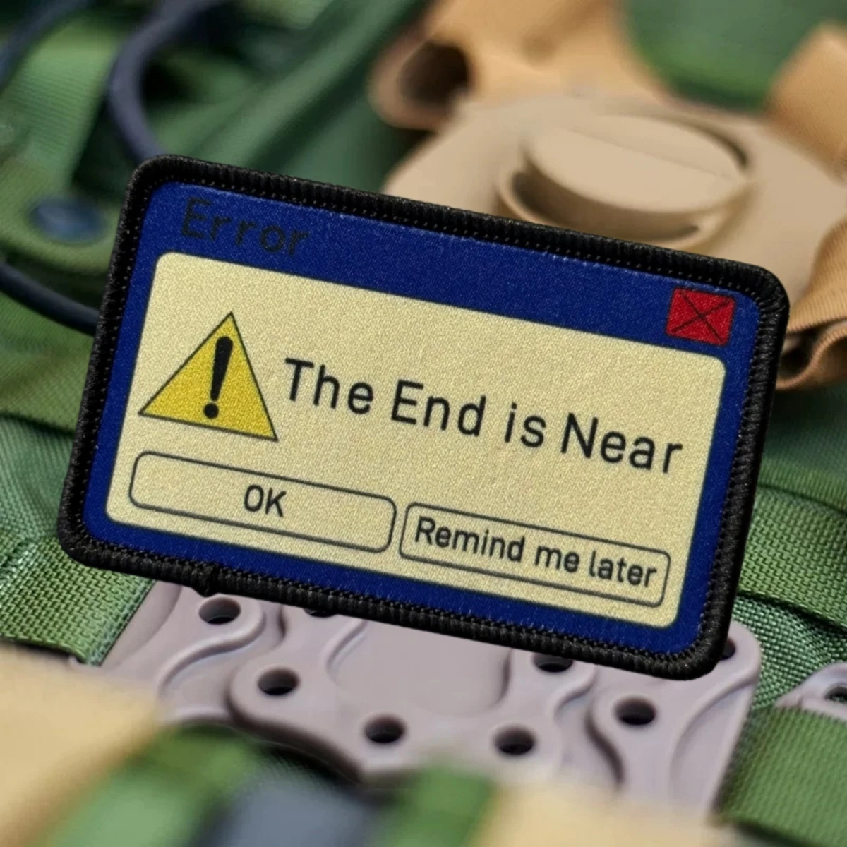 Parche de Error "el final es cerca", insignia de moral táctica, parches de gancho y bucle impresos, ropa, brazalete del ejército militar, pegatina para mochila - imagen 2