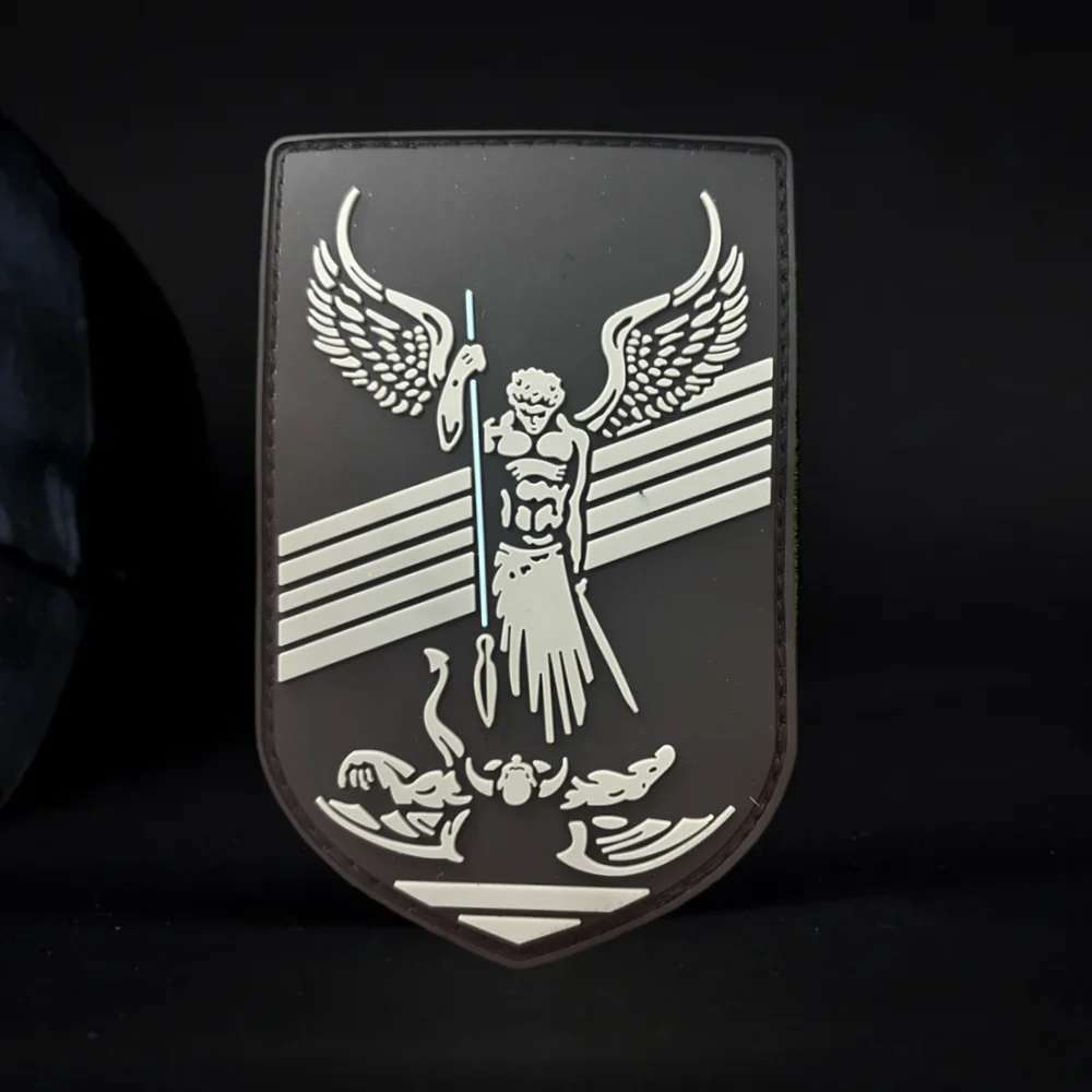 Insignia de moral "buenos siempre ganancias" en la ropa, parche de gancho y bucle de PVC del Arcángel, brazalete militar del ejército de Ángel, pegatinas tácticas para mochila - imagen 2