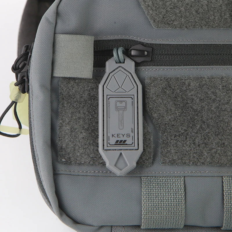 Parche luminoso de TPU con mango de tracción, 7 estilos, mochila táctica, cola funcional EDC, cuchillo de disco en U, tijeras, tarjetas, alicates de antorcha para bolsa - imagen 4