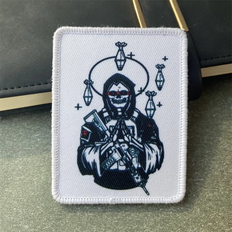 Insignia de moral "Death is inforgivable", parche de gancho y bucle, brazalete militar con calavera táctica, accesorios para mochila al aire libre, pegatinas - imagen 4