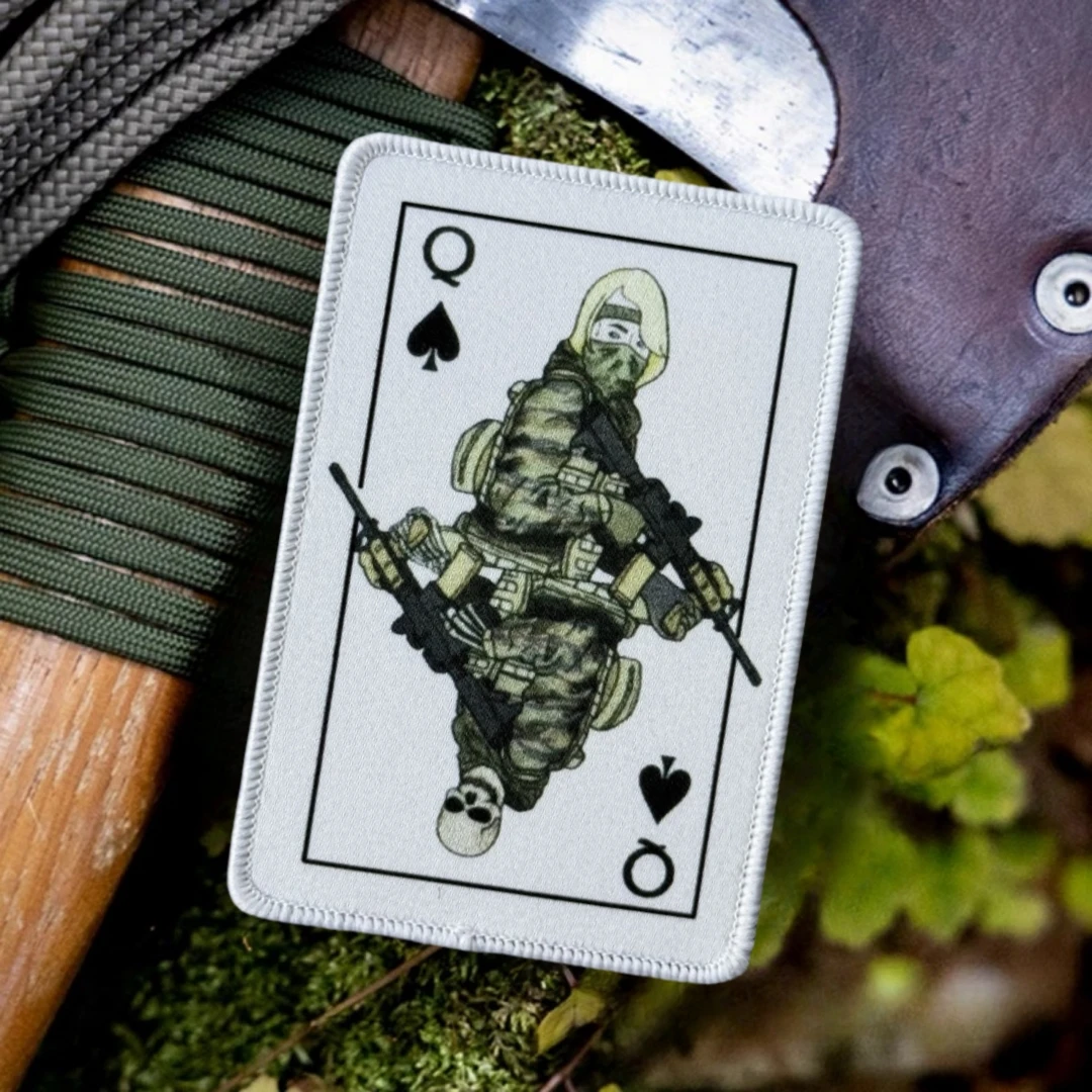 Parches de gancho y bucle impresos "Tarjeta de Reina Táctica" para ropa, brazalete militar táctico, pegatina de embalaje trasero para exteriores - imagen 4