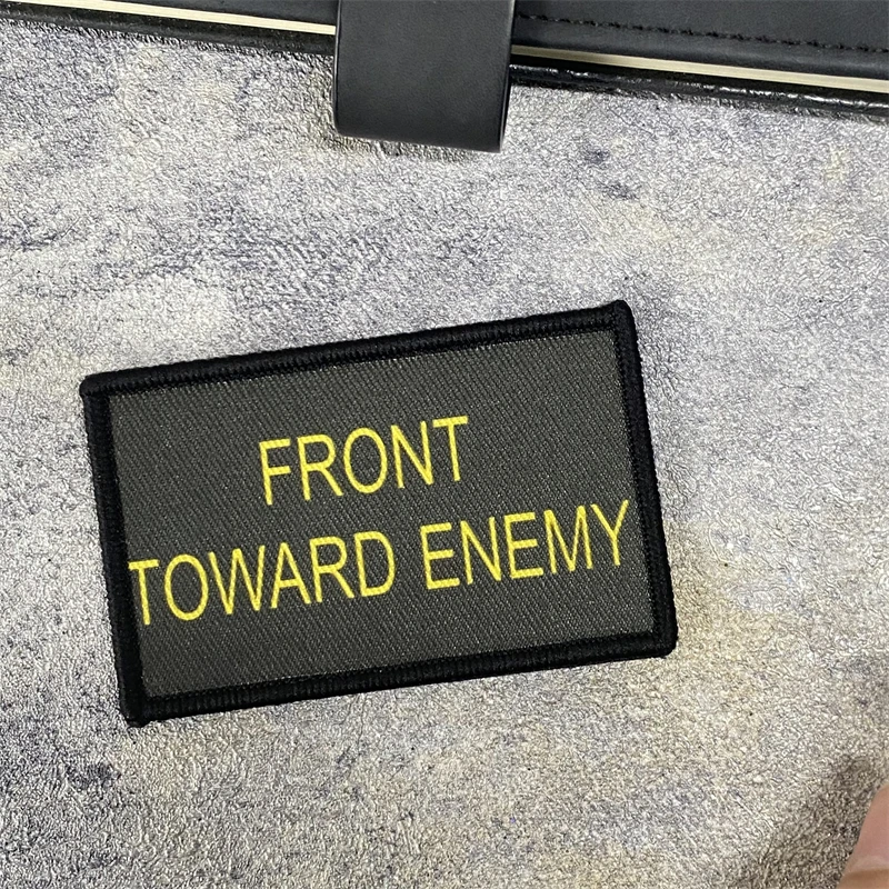 Front Toward Enemy Claymore tácticas moral militar emblema brazalete gancho y bucle moral parche impreso de ropa mochila pegatina - imagen 2
