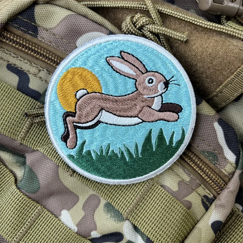 Parche bordado de "conejo" de dibujos animados, insignia de moral táctica, parches de gancho, ropa, mochila, pegatinas, brazalete - imagen 4