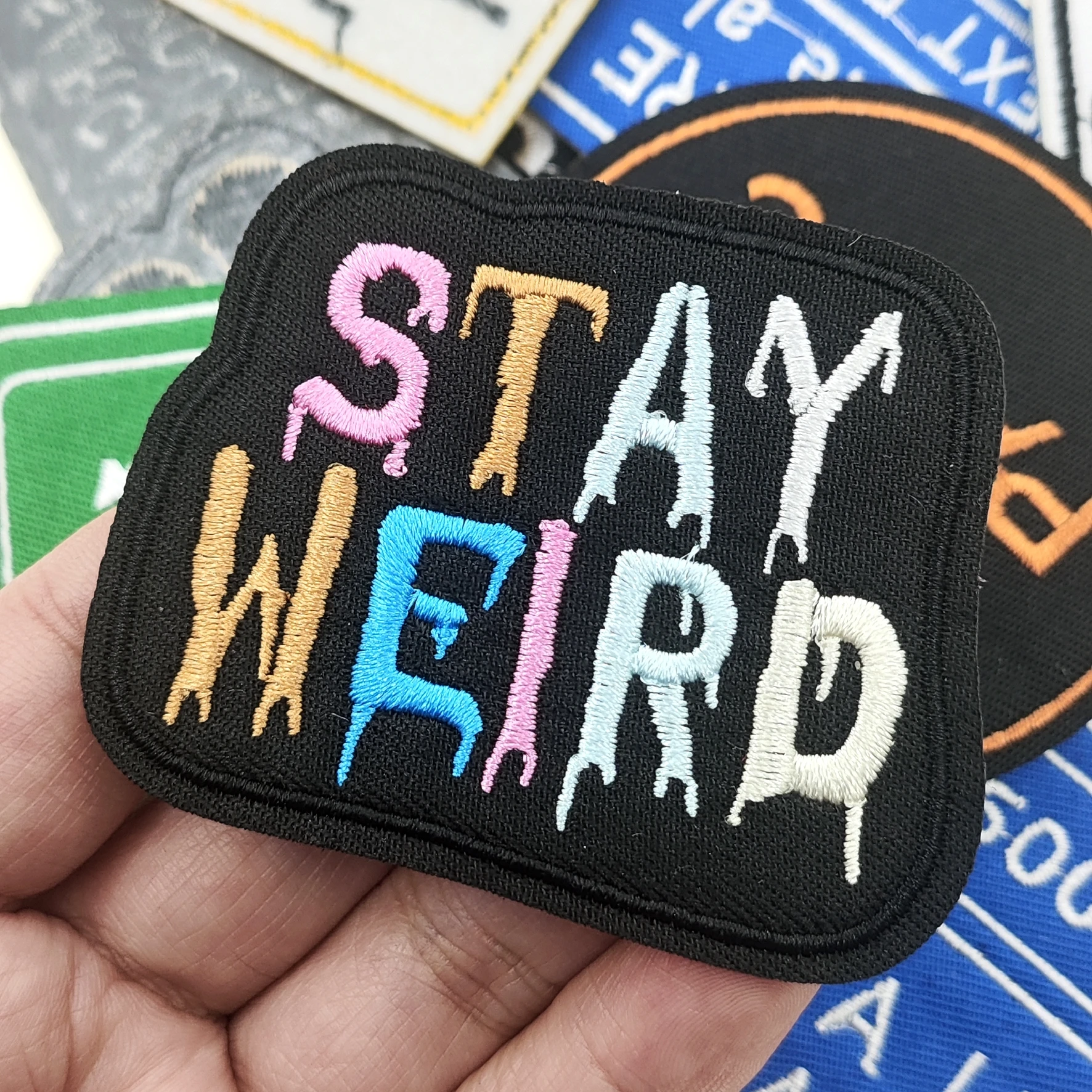 Parche de aplique bordado con eslogan negro, Parche de hierro DIY, pegamento de fusión fácil, planchado, reparación, insignia de agujero - imagen 3