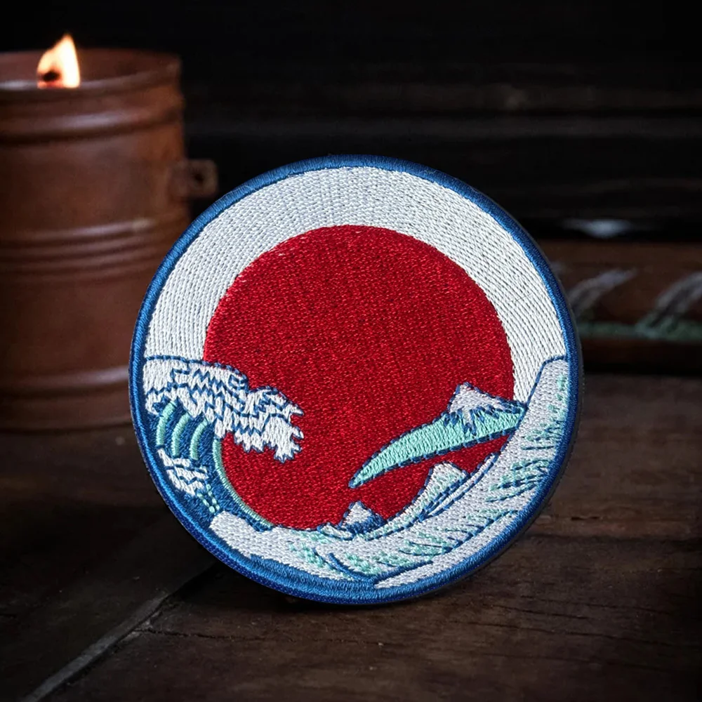 Parche táctico de moral de sol japonés y ondas enormes, parche con gancho, insignia militar, pegatinas para mochila Chevron, accesorios de apliques