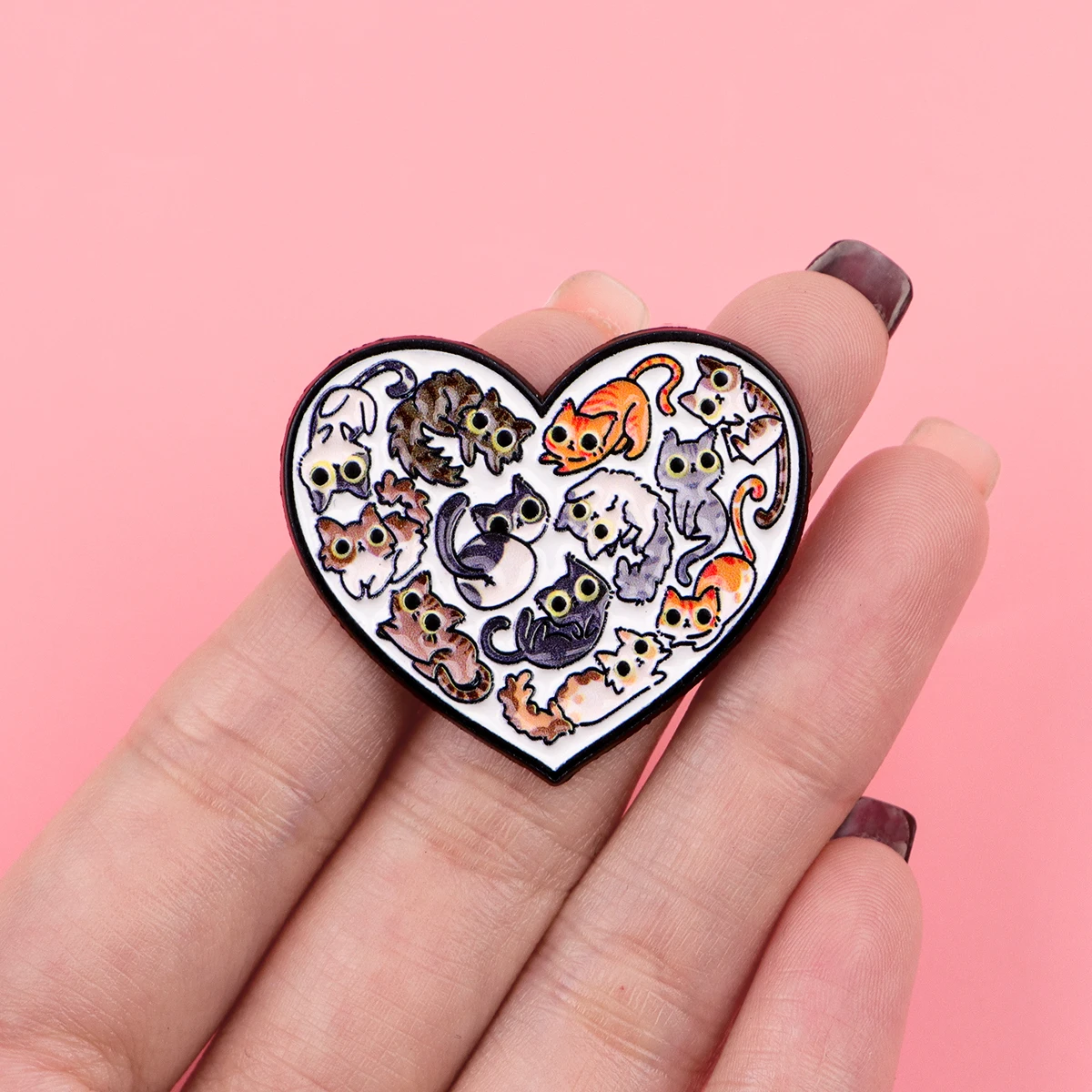 Pin de esmalte gato con corazón – broche colorido para solapa - imagen 4