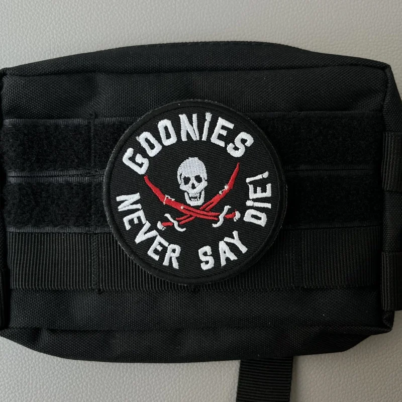 Insignia de moral de etiqueta tejida de Estilo funcional para mochila, Calavera, doble espada bordada, gancho táctico y bucle en la ropa Saboteur - imagen 4