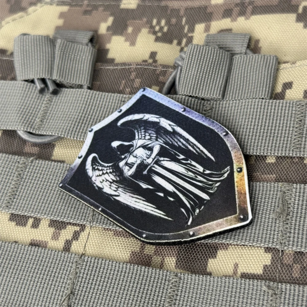 Parche táctico militar chevron ángel castigador con gancho y bucle - imagen 5
