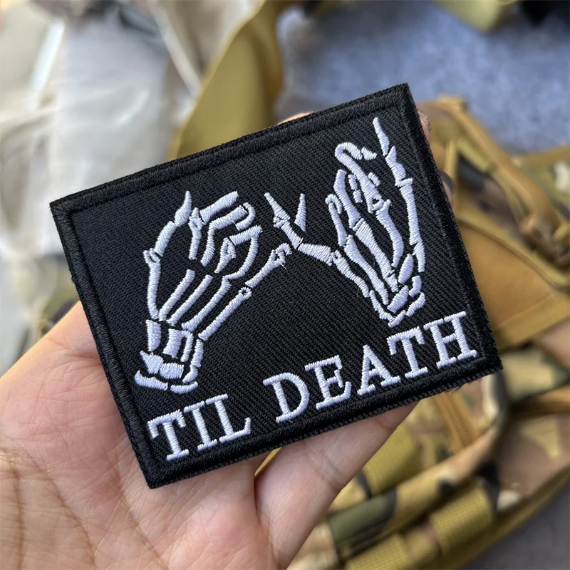 Parche táctico bordado Til Death – Insignia moral militar con velcro - imagen 4