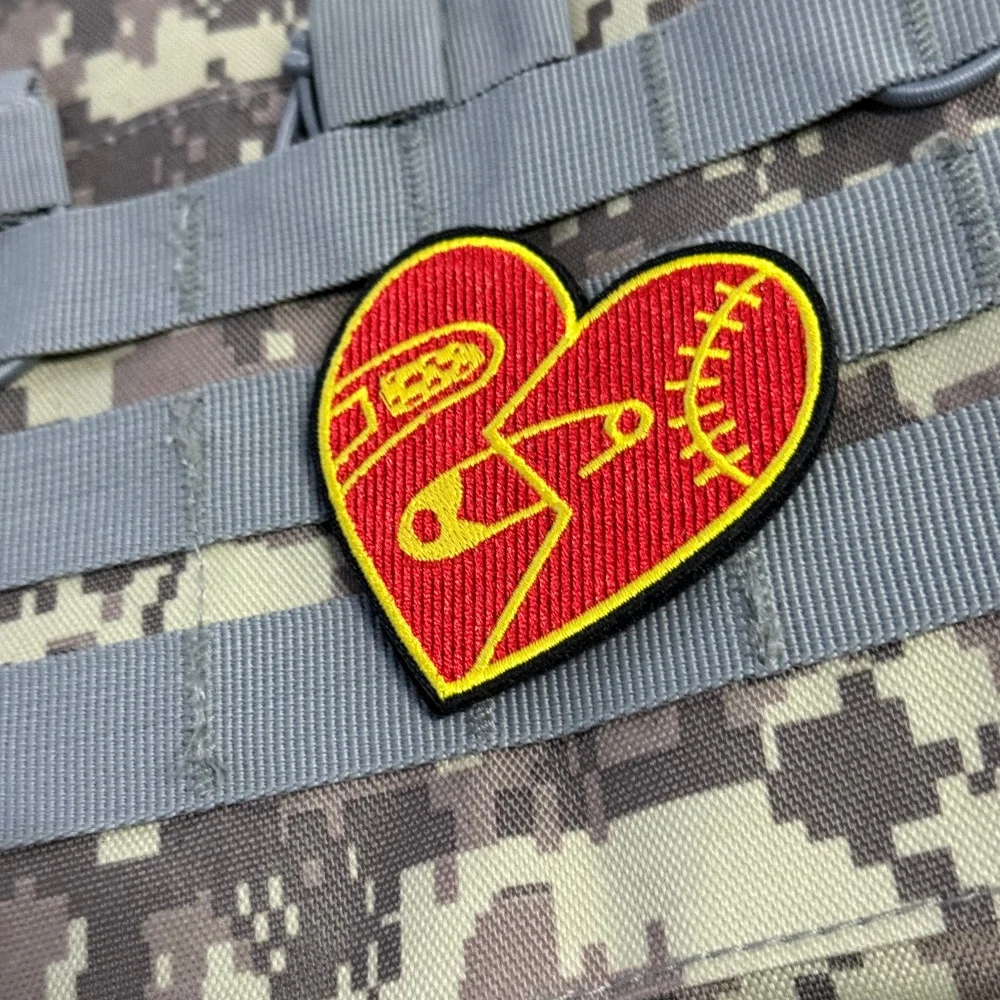 Parche táctico militar de corazón cortado con velcro bordado - imagen 4