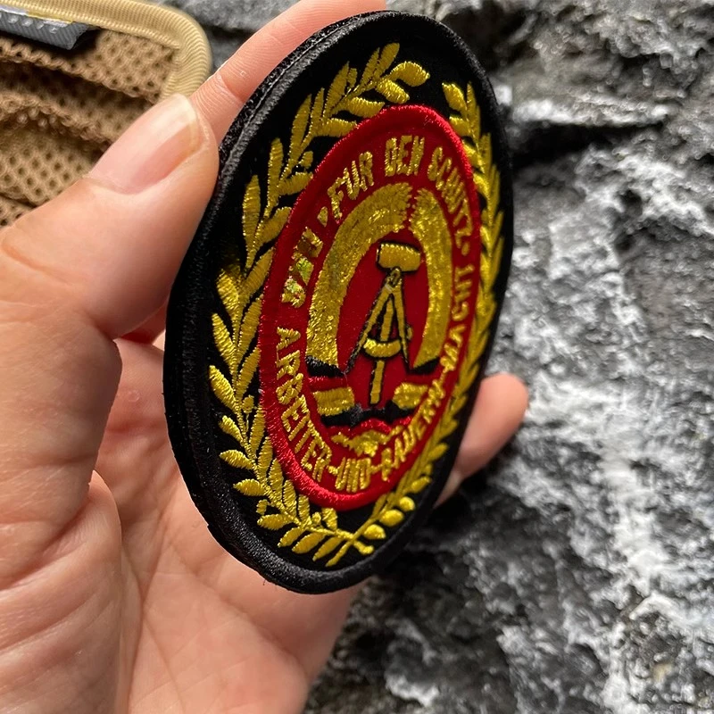 Parche de emblema nacional de Alemania del Este, insignia de moral redonda DDR, brazalete táctico, bordado de gancho y bucle, pegatinas de apliques de mochila - imagen 2