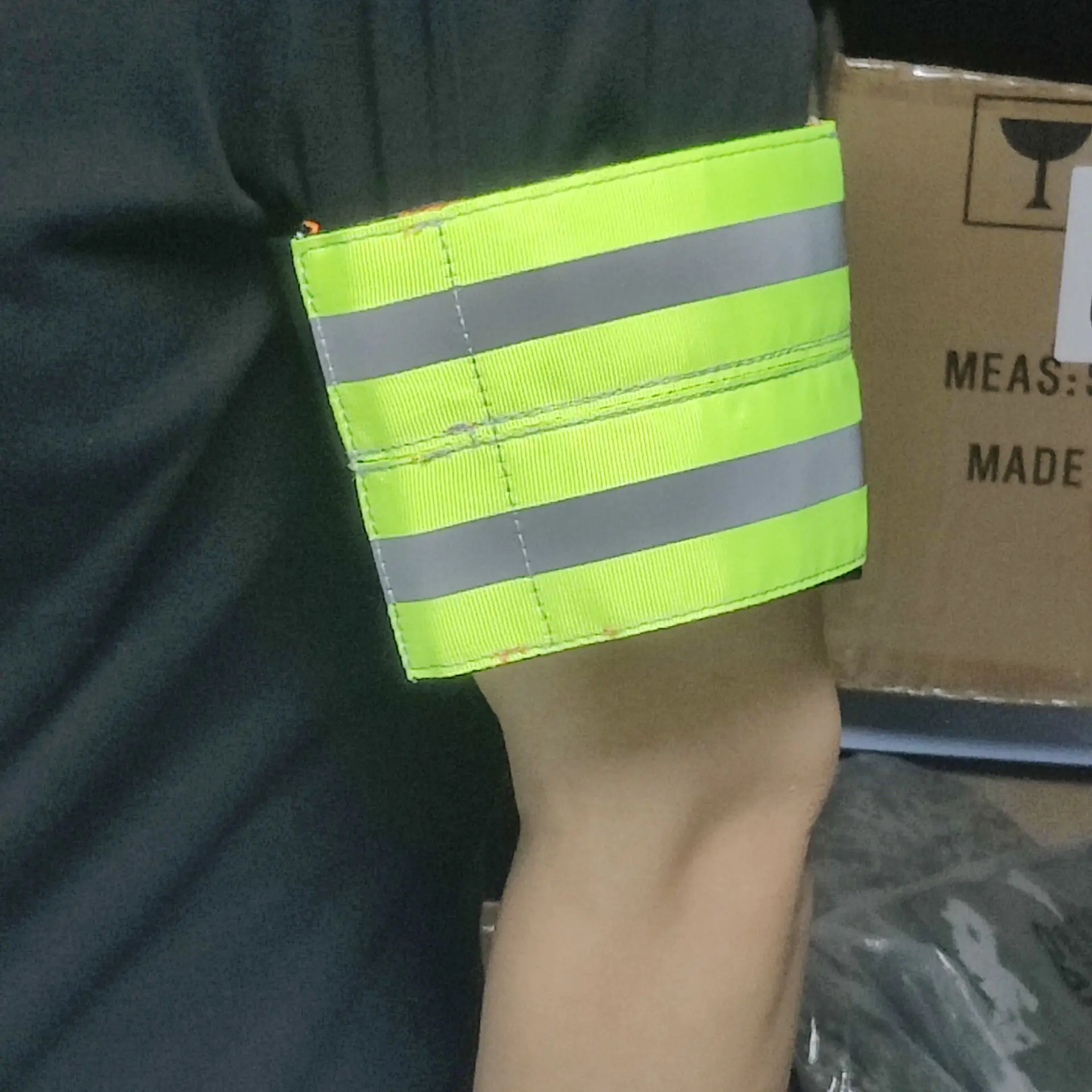 Brazalete reflectante de doble fila de las fuerzas especiales del ejército ruso para caza al aire libre, etiqueta de identificación, brazalete llamativo nocturno