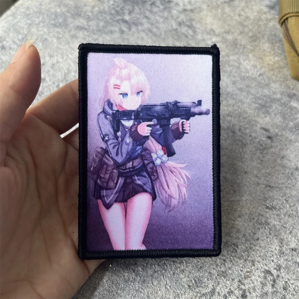 Falda de Rifle rubia, insignia de moral de chica Sexy, parche SMG, brazalete táctico militar, gancho, ropa, mochila, accesorios, pegatinas - imagen 3