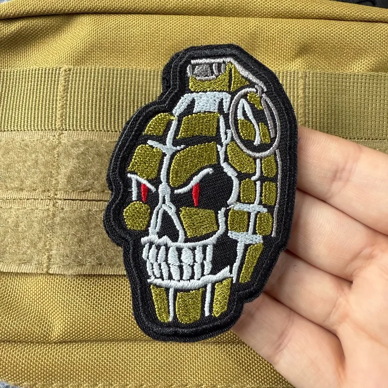 Parche bordado de granada, insignia de moral con gancho y bucle, brazalete militar, pegatinas para mochila, accesorios de ropa DIY - imagen 3