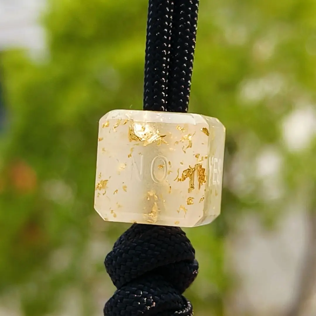 Colgante de cuchillo de resina dorado Doil, paraguas luminoso, cuerda, mochila, cuentas DIY, cuchillo plegable, llavero, decoración EDC - imagen 5