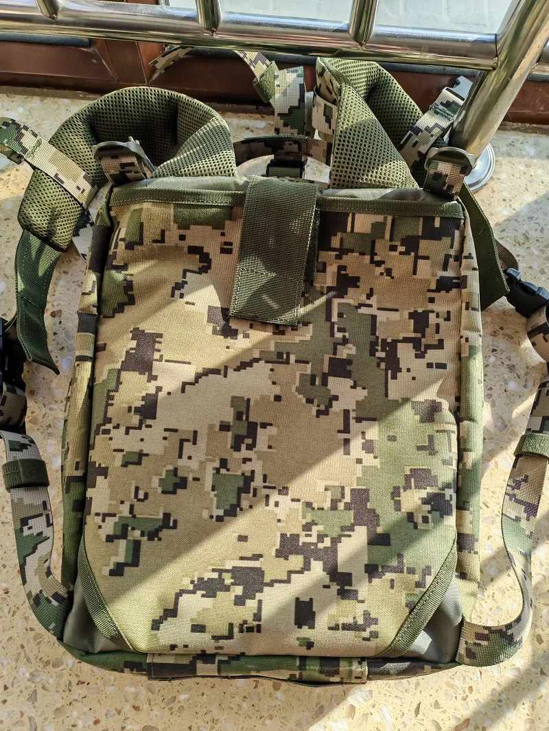 Mochila ligera para senderismo y montañismo al aire libre - imagen 3