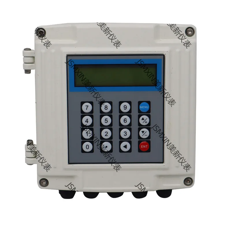 El caudalímetro ultrasónico está conectado a la sección de tubería colgada en la pared y el medidor de calor frío se inserta en la calefacción de gasolina - imagen 4