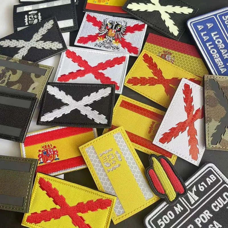 Parche reflectante infrarrojo bandera española, apliques de emblema de cruz burdeos bordados y parches de goma de PVC, insignia táctica militar - imagen 4