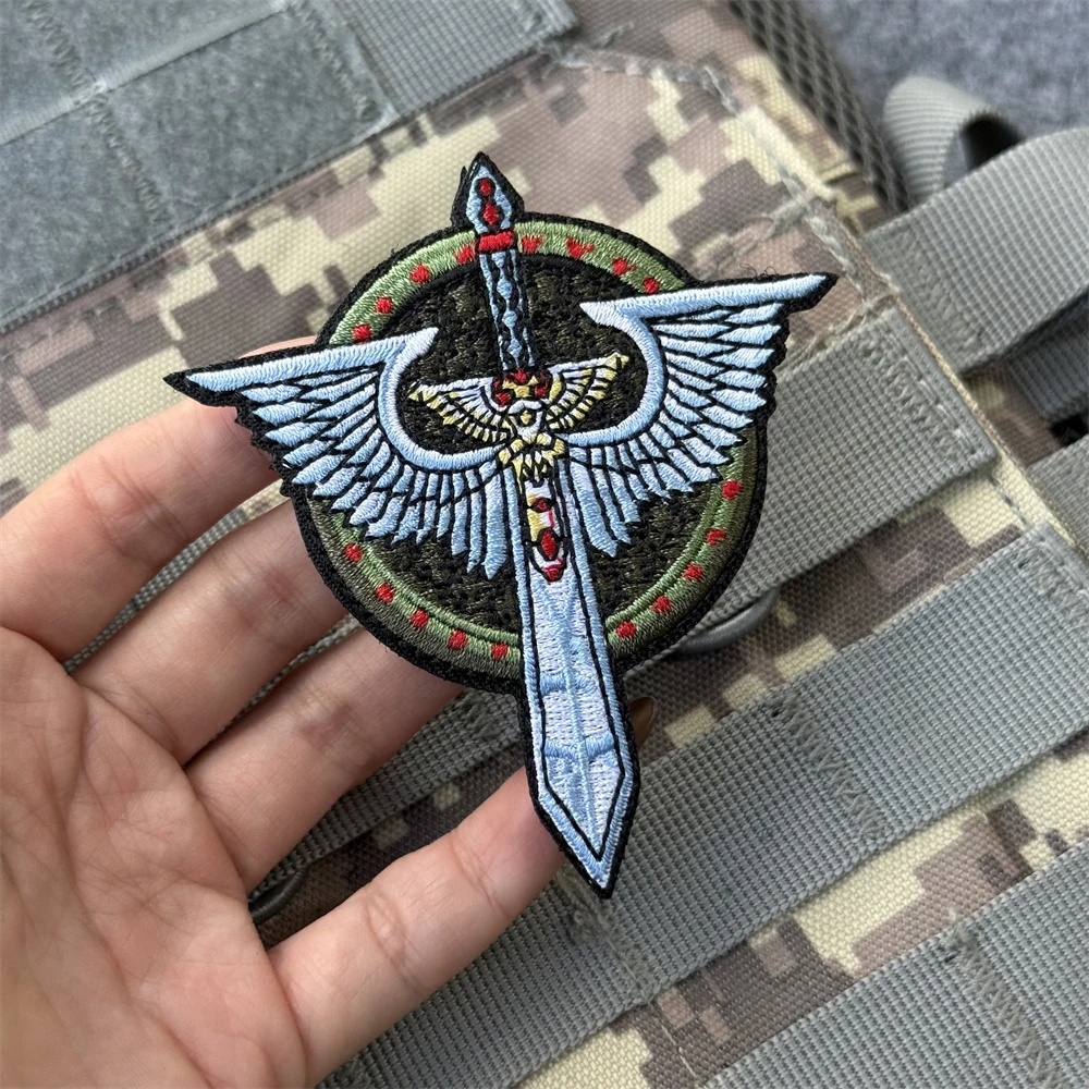 Parches de gancho y bucle bordados de Ángel oscuro para ropa, alas de espada, insignia de moral táctica, pegatina con apliques para mochila militar - imagen 4