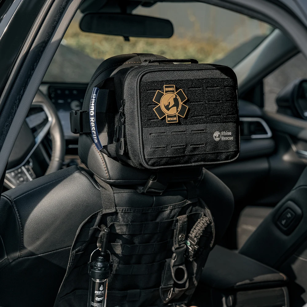 RHINO RESCUE Kit de auxilios vehicular con torniquete y sistema Molle