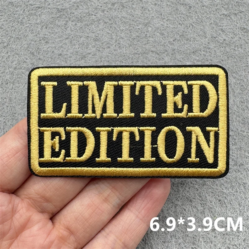 Parche bordado con eslogan blanco y negro Punk para ropa, etiquetas adhesivas para planchar en insignia para chaqueta, apliques de letras a rayas - imagen 5