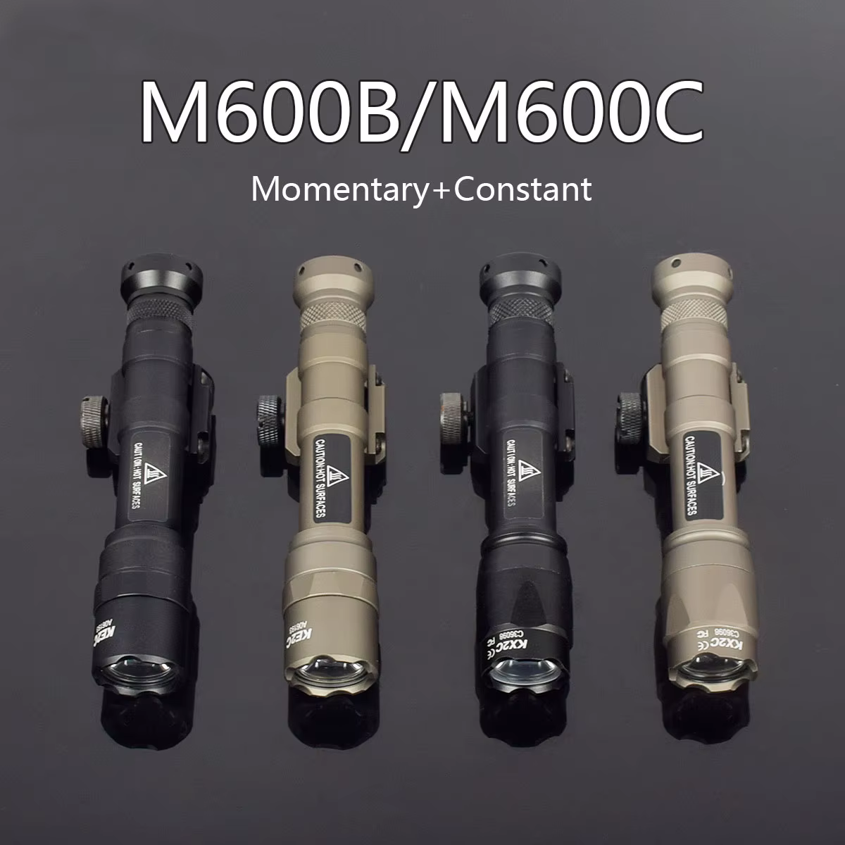 Linterna Spitfire M600 en mano sobre superficie táctica