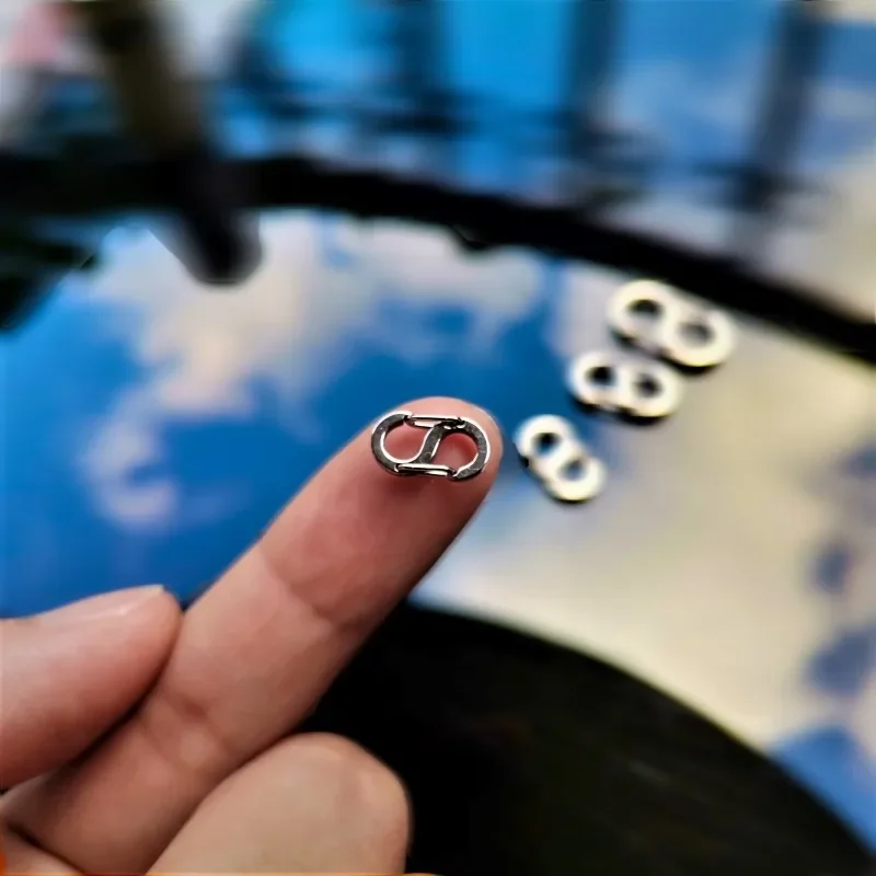 Gancho Sujetador Titanio - Vista principal del sistema S-Type