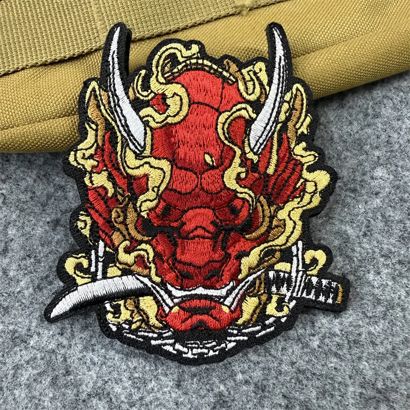 Parche táctico estilo Punk de guerrero demonio, insignia de moral con gancho y bucle, parches adhesivos decorativos para mochila para ropa - imagen 4