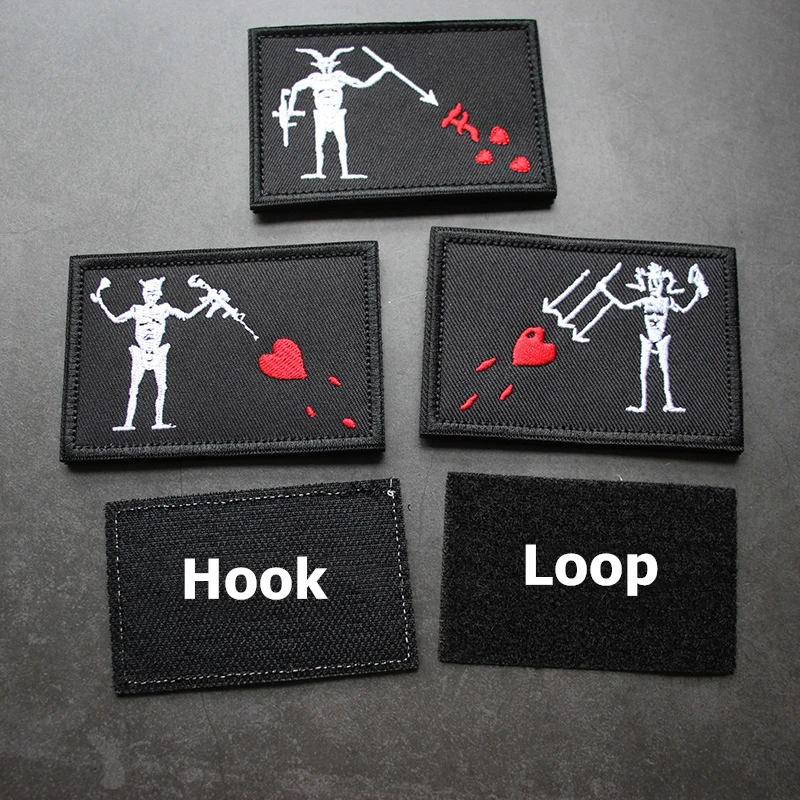 Parches bordados de soldados piratas de Barbanegra AK, corazón de amor rojo, Cruzada, Tridents, Edward, brazalete delantero, insignia táctica - imagen 3