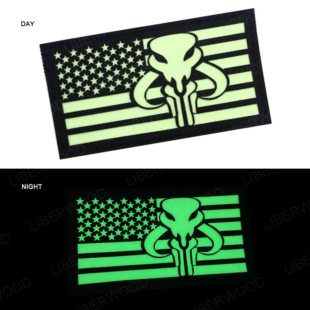 A glow in dark 5x9cm