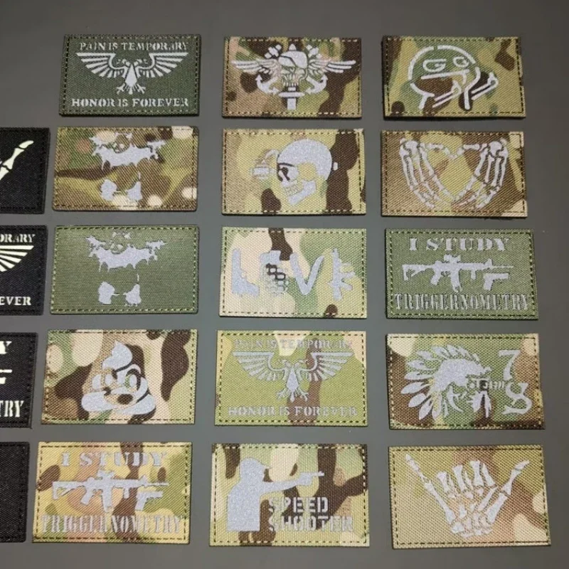 Parches reflectantes de gancho y bucle de calavera de visión nocturna, máscara de fantasma, insignia de moralidad militar, pegatina decorativa para mochila, brazalete táctico - imagen 2