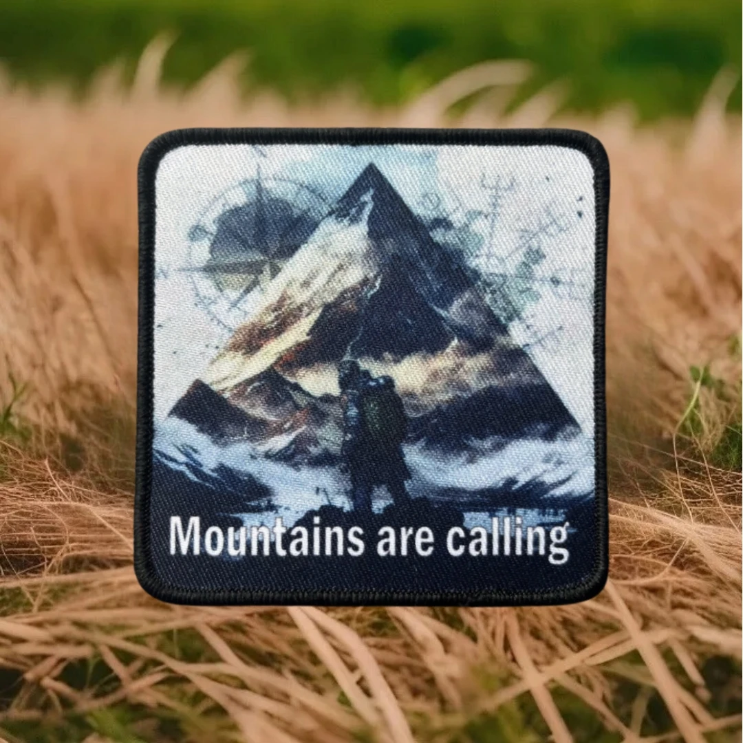 Parche moral táctica Las montañas están llamando con gancho para ropa - imagen 5