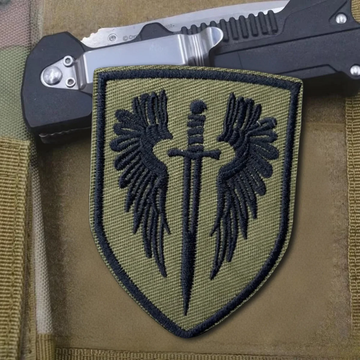 Parche táctico de espada y alas del Arcángel, parches bordados con gancho y bucle, insignia de moral, brazalete del ejército militar, pegatinas para mochila - imagen 3