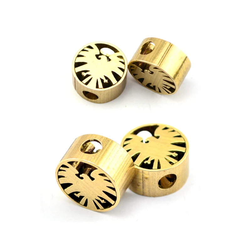 Colgante EDC táctico de titanio y latón – S.H.I.E.L.D. - imagen 5