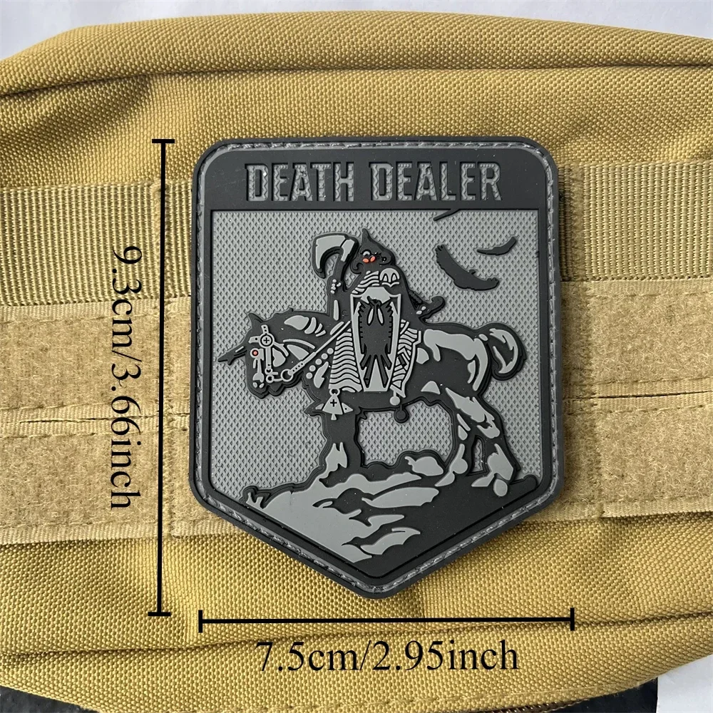 Parche táctico PVC 3D Death Dealer para mochila militar - imagen 3