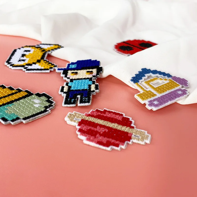 Parche para planchar, personaje de dibujos animados de rana creativa, parche de tela de cohete bordado, funda de teléfono autoadhesiva, parche de costura decorativo - imagen 4