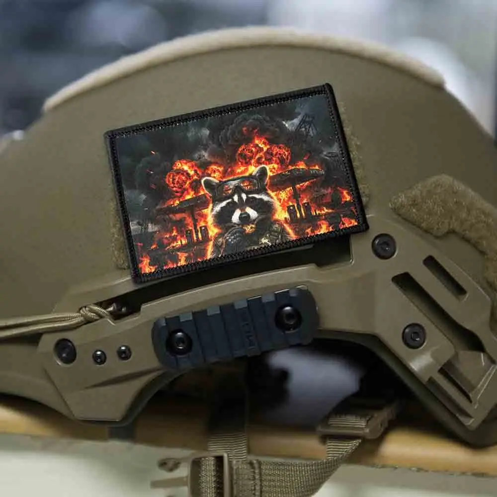 Parche táctico gancho y bucle Mapache Apocalipsis – para mochila - imagen 3